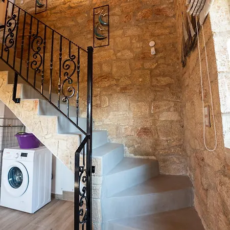 Entheon Olive - Poolside Retreats * Marathopoli