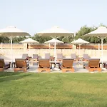 Vila Entheon Olive - Poolside Retreats