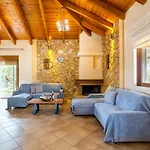 Villa Entheon Olive - Poolside Retreats Marathopoli