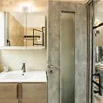 Villa Entheon Olive - Poolside Retreats