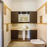 Entheon Olive - Poolside Retreats * Marathopoli