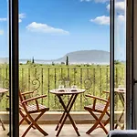 Vila Entheon Olive - Poolside Retreats *
