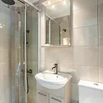 Entheon Olive - Poolside Retreats *