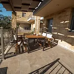 Villa Entheon Olive - Poolside Retreats