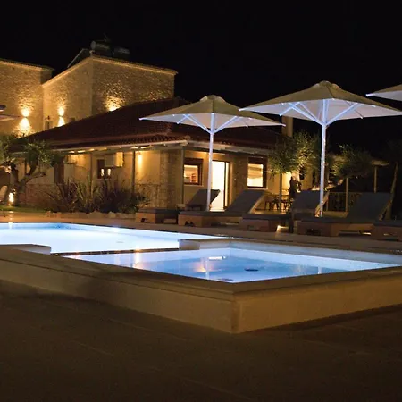 Entheon Olive - Poolside Retreats * Marathópolis