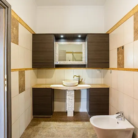 Entheon Olive - Poolside Retreats * Marathopoli