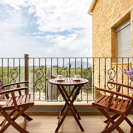 Вилла Entheon Olive - Poolside Retreats