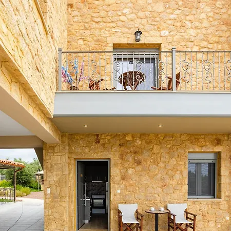 Entheon Olive - Poolside Retreats *