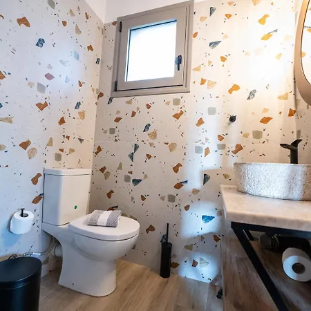 Entheon Olive - Poolside Retreats * Marathopoli