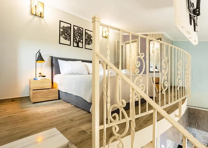 ヴィラ Entheon Olive - Poolside Retreats マラトポリス