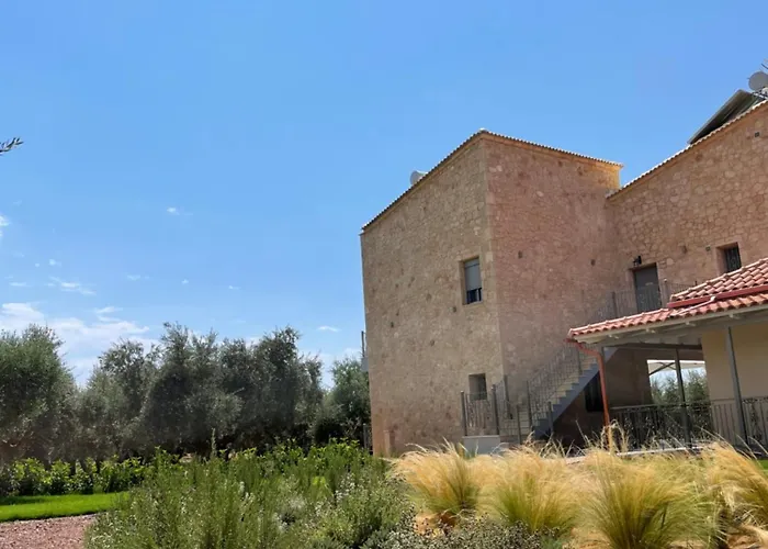 Entheon Olive - Poolside Retreats * Маратополис