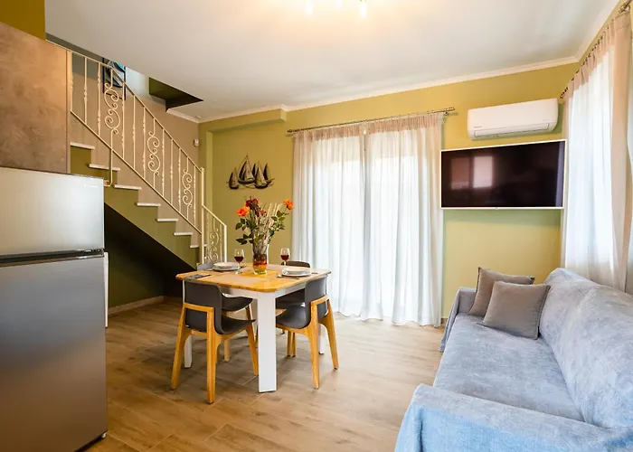 Вилла Entheon Olive - Poolside Retreats Маратополис