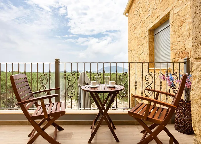 Villa Entheon Olive - Poolside Retreats