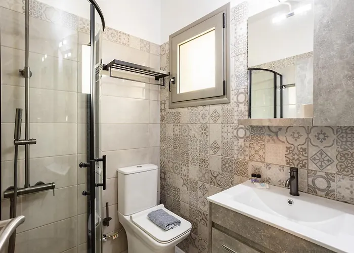 Entheon Olive - Poolside Retreats * Маратополис