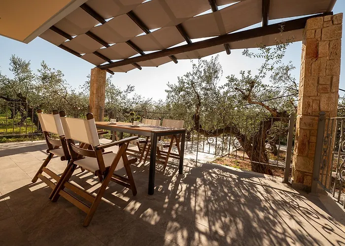 Villa Entheon Olive - Poolside Retreats Marathopoli
